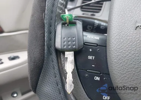 2007 Mercury Grand Marquis Ls from USA, damaged, VIN 2MEHM75V47X616041